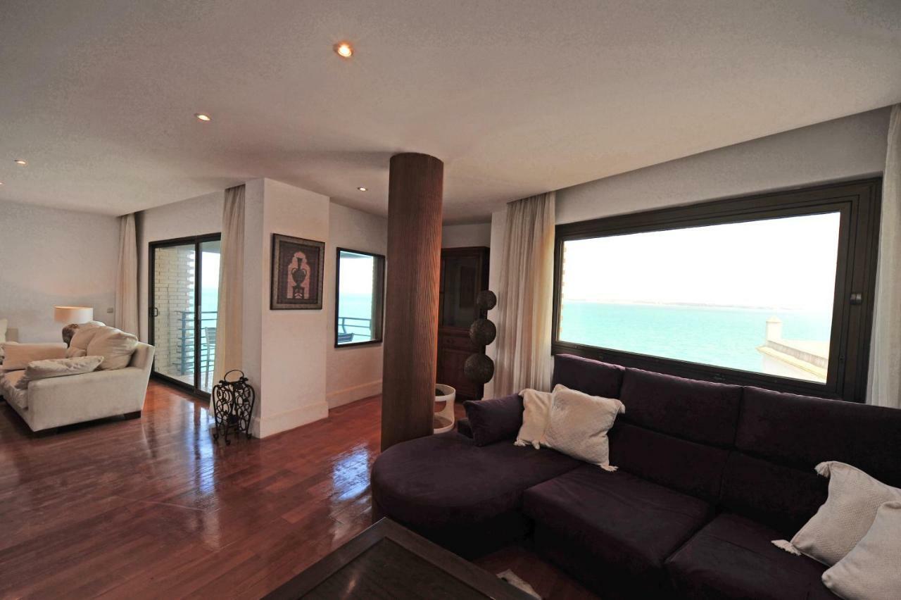 Apto Anteojo Design Terraza Mar Apartment Кадис Екстериор снимка